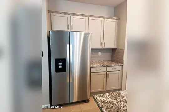 2018 E Brooklyn Dr Photo 2