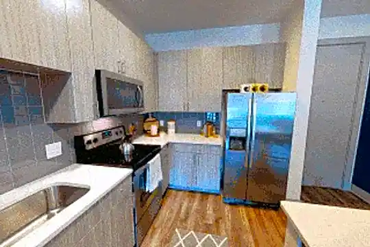 913 McKee St Photo 1