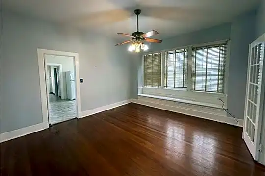 2408 Broadway St Photo 2