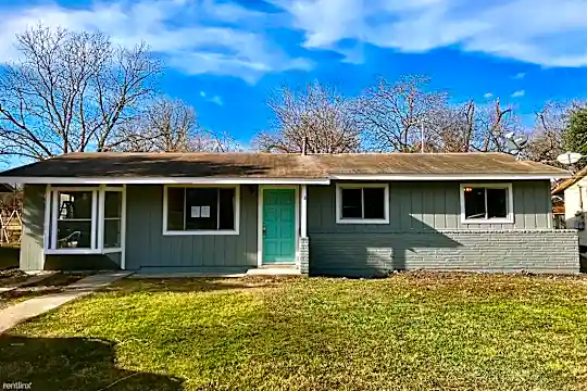 321 W Lindbergh Blvd Photo 1