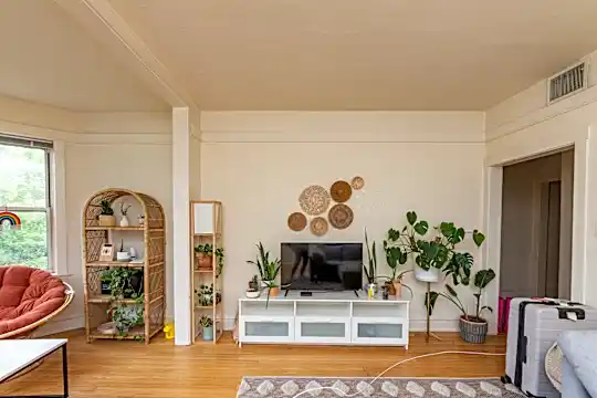 3413 North Elaine Place 3411-3 Photo 2