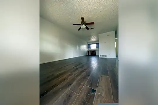 1205 Urbantke Ct Photo 1