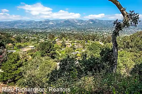 1070 Miramonte Dr Photo 1