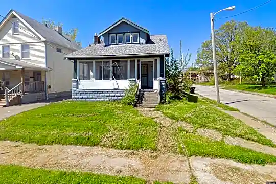 11919 Dove Ave