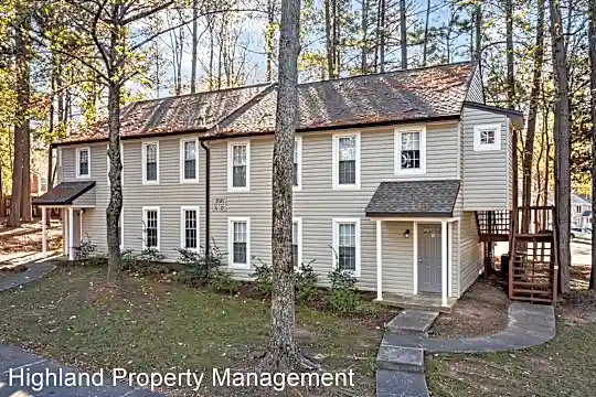 370 W Oak Ave Photo 1