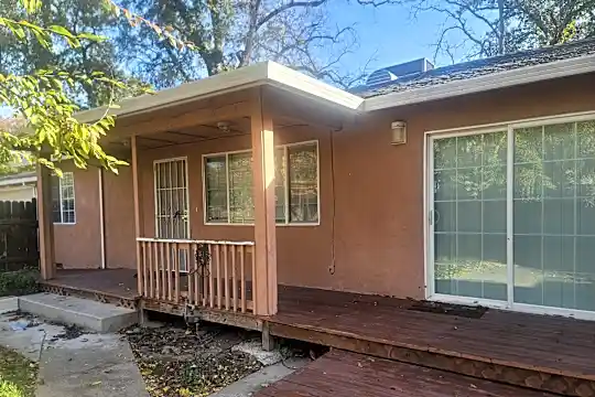 7312 Palm Ave Photo 2