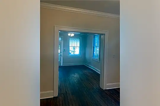 3412 Cleveland Ave Photo 2