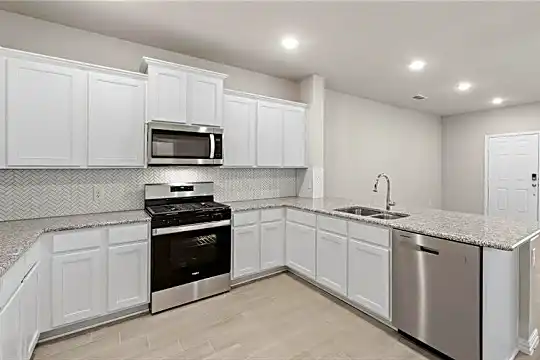 3716 Paradise Way Photo 2