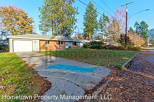 725 Homestead Ave Photo 2
