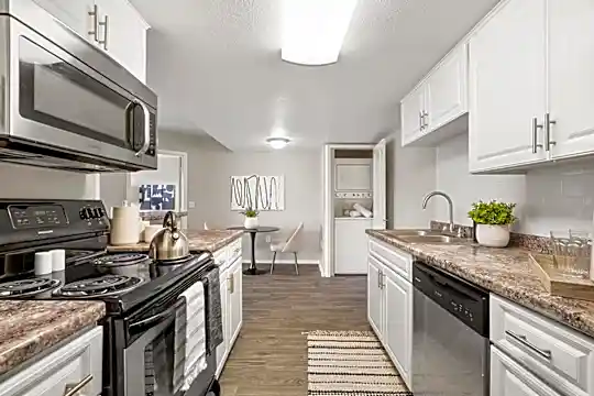 Exchange on the 8 Apartments Photo 1