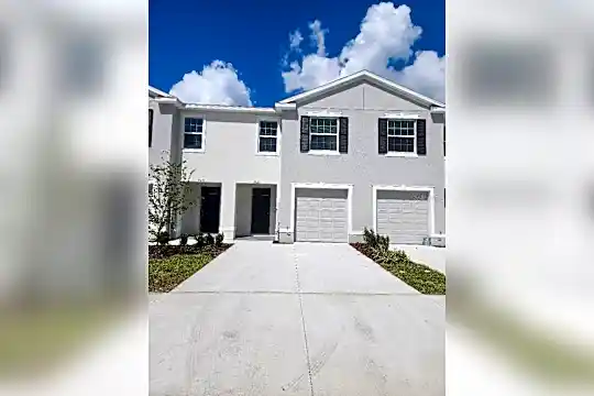 33063 Tulip Petal Ln Photo 2