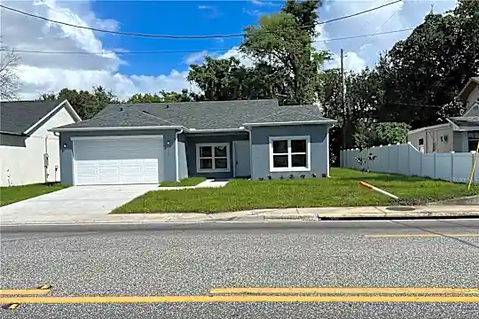 4303 Rio Grande Ave Photo 1