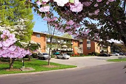 South Roanoke Apartment Village, LLC Photo 1