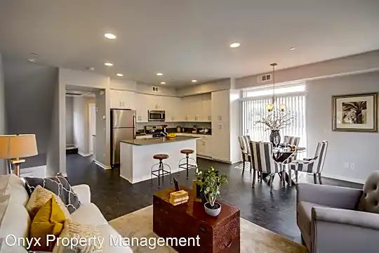 307 Sycamore Road Photo 2