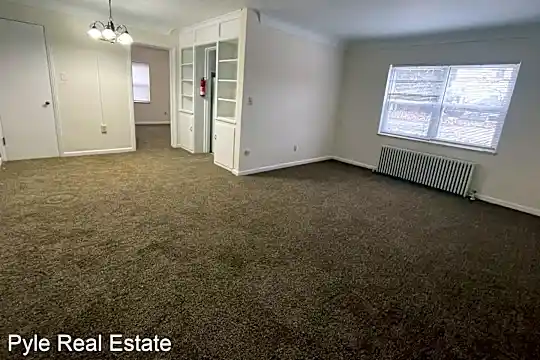 2445 W. Bancroft St. Photo 2