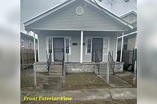 2917 Pauger St Photo 1
