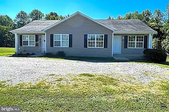 1054 Finchs Hill Rd Photo 1