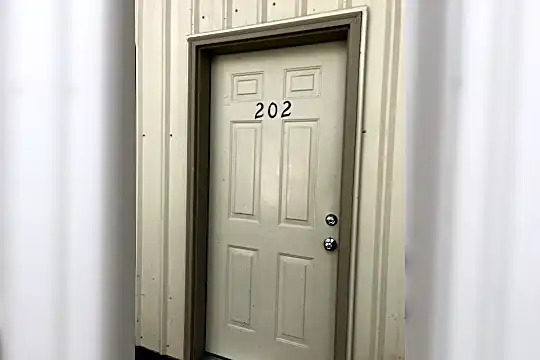 170 N Main St Photo 1