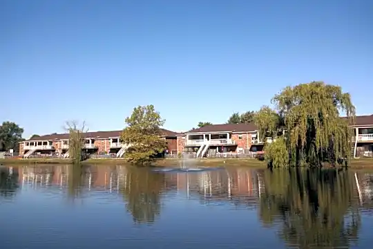 Remington Court Photo 1