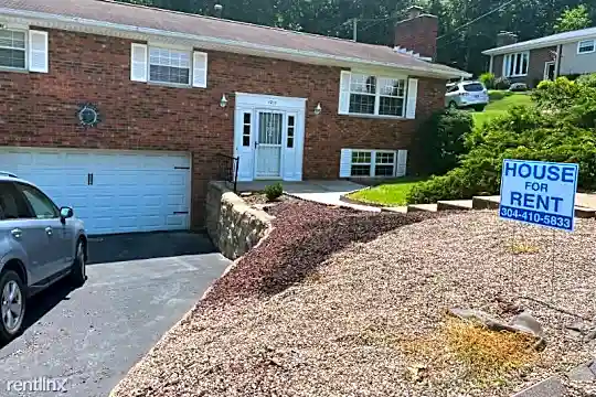 1211 Henry Rd Photo 1