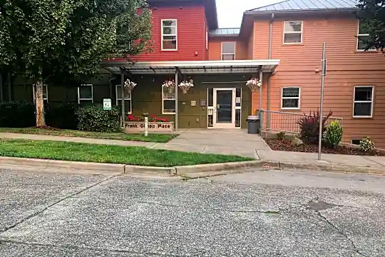 Frank Chopp Place Photo 2