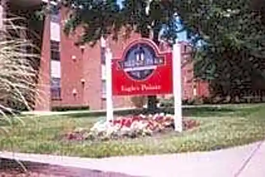 Eagles Pointe Photo 1