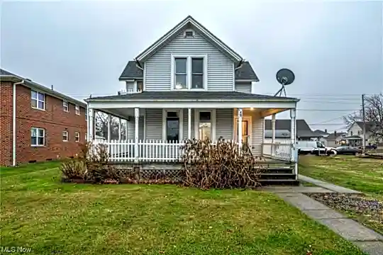712 E Erie Ave #B Photo 1