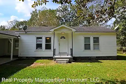 11933 Newsom Dr Photo 2