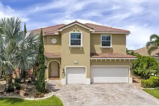 12101 SW Aventino Dr Photo 2