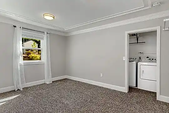 2086 Market Street Photo 1