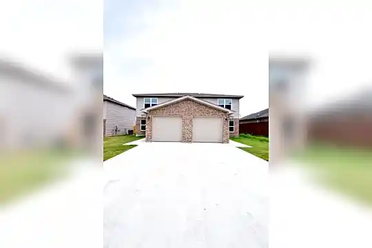 411 Allen St Photo 1