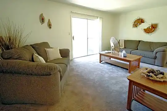 Gatehouse Apartments & Townhomes Photo 2