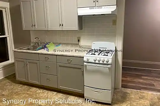 63 Penn Ave Photo 2