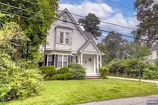 25 Blanche Ave Photo 1