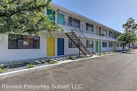 1937 Sunset Cir Photo 1