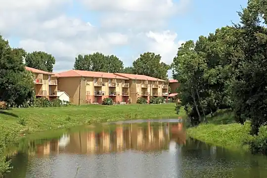 Brookside Apartments Photo 2