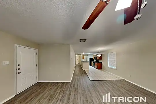 1941 Indian Lilac Drive Photo 2