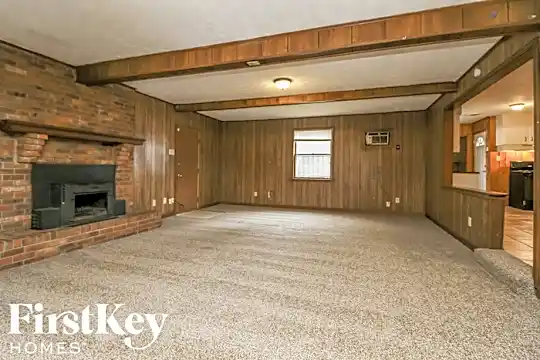 3774 Brompton Rd Photo 2