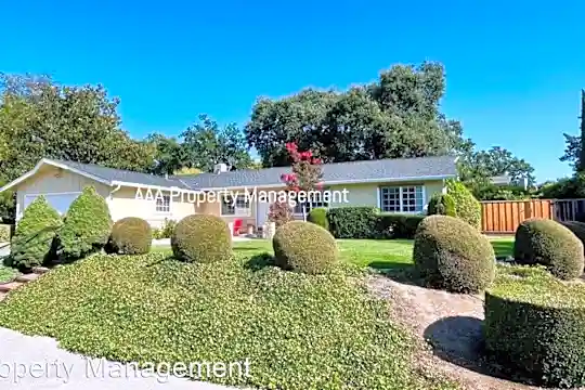 2365 Parish Dr Photo 2