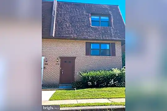 2410 David Dr #2ND Photo 1