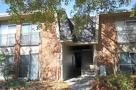 1700 Sw 16Th Court E-29 Photo 1