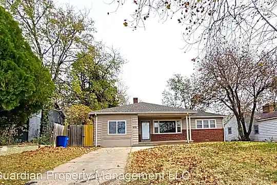 1616 N Gentry Dr Photo 1