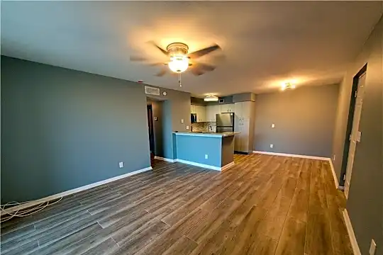 13575 Eagle Ridge Dr #1226 Photo 2