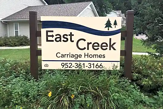 East Creek Carriage Homes Photo 2