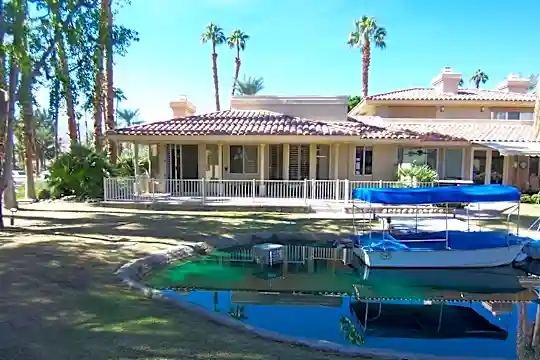 195 Desert Lakes Dr Photo 1