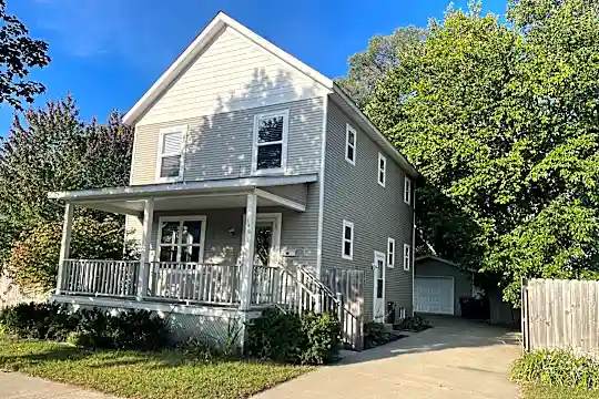 346 College Ave Photo 1