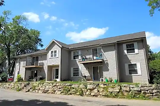 2021 Sherman Ave Photo 1