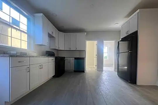 9 Madeline Ave Photo 1