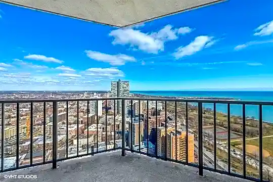 3660 N Lake Shore Dr #4206 Photo 2