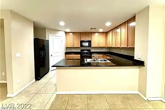 9912 Blue Villa Ct Photo 2